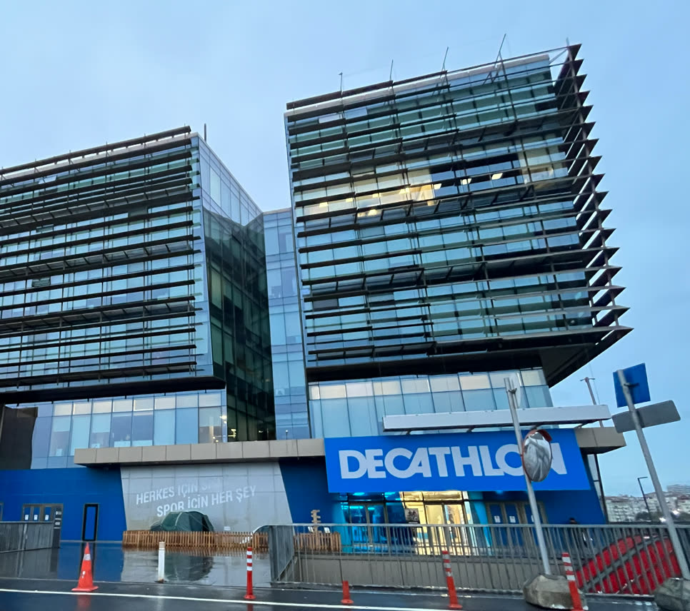 Decathlon Stores — Seismic Risk Assessment