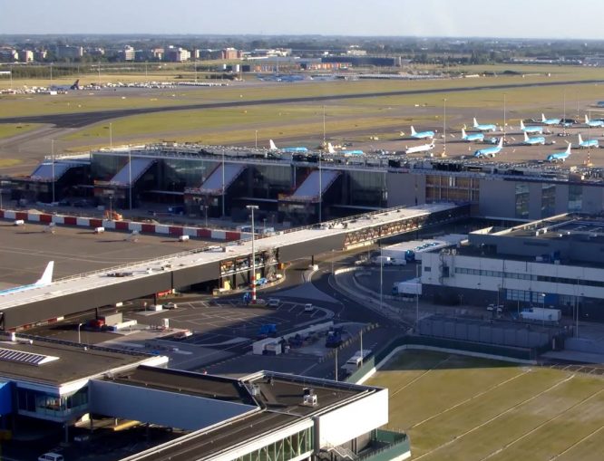 Schiphol Airport — Temporary Corridor